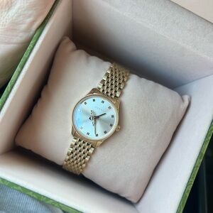Women’s Gucci Gold G-Timeless Watch with Bee Dial 29mm